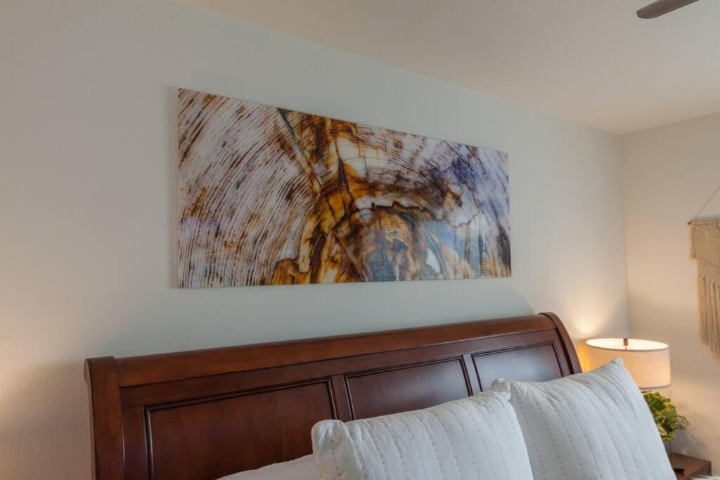 Modern Decor & Style King Bed Wifi With Garage Holiday home
